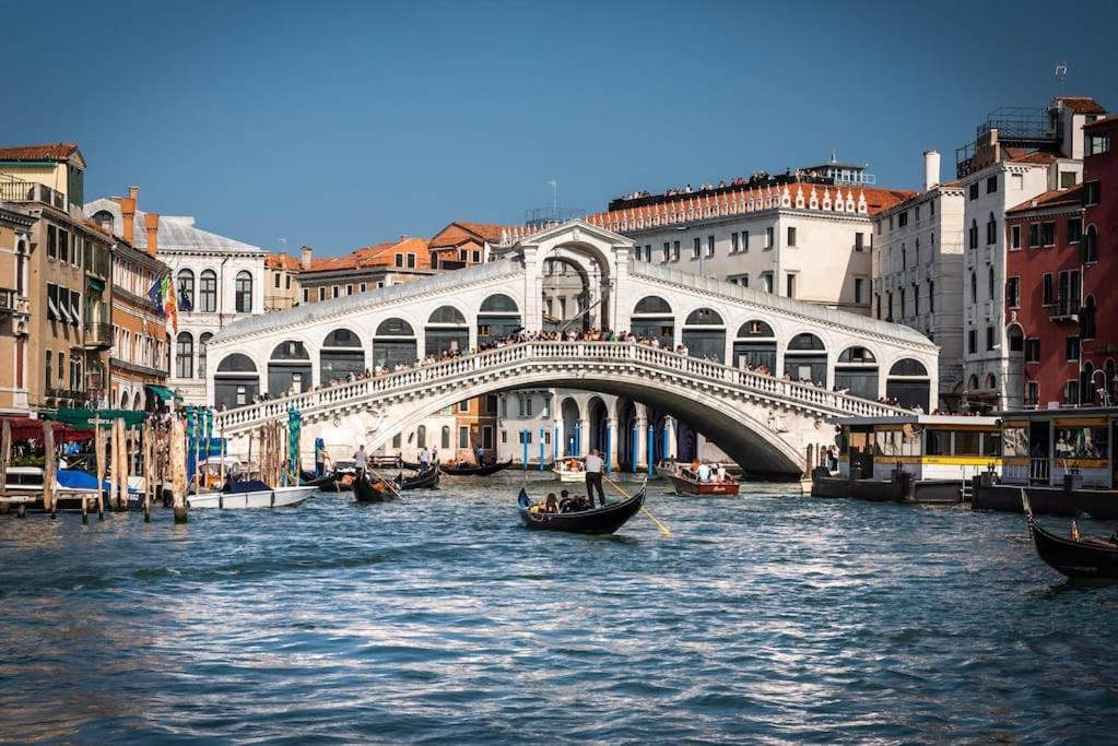 Apt With Amazing View - San Marco Apartment Venice Luaran gambar