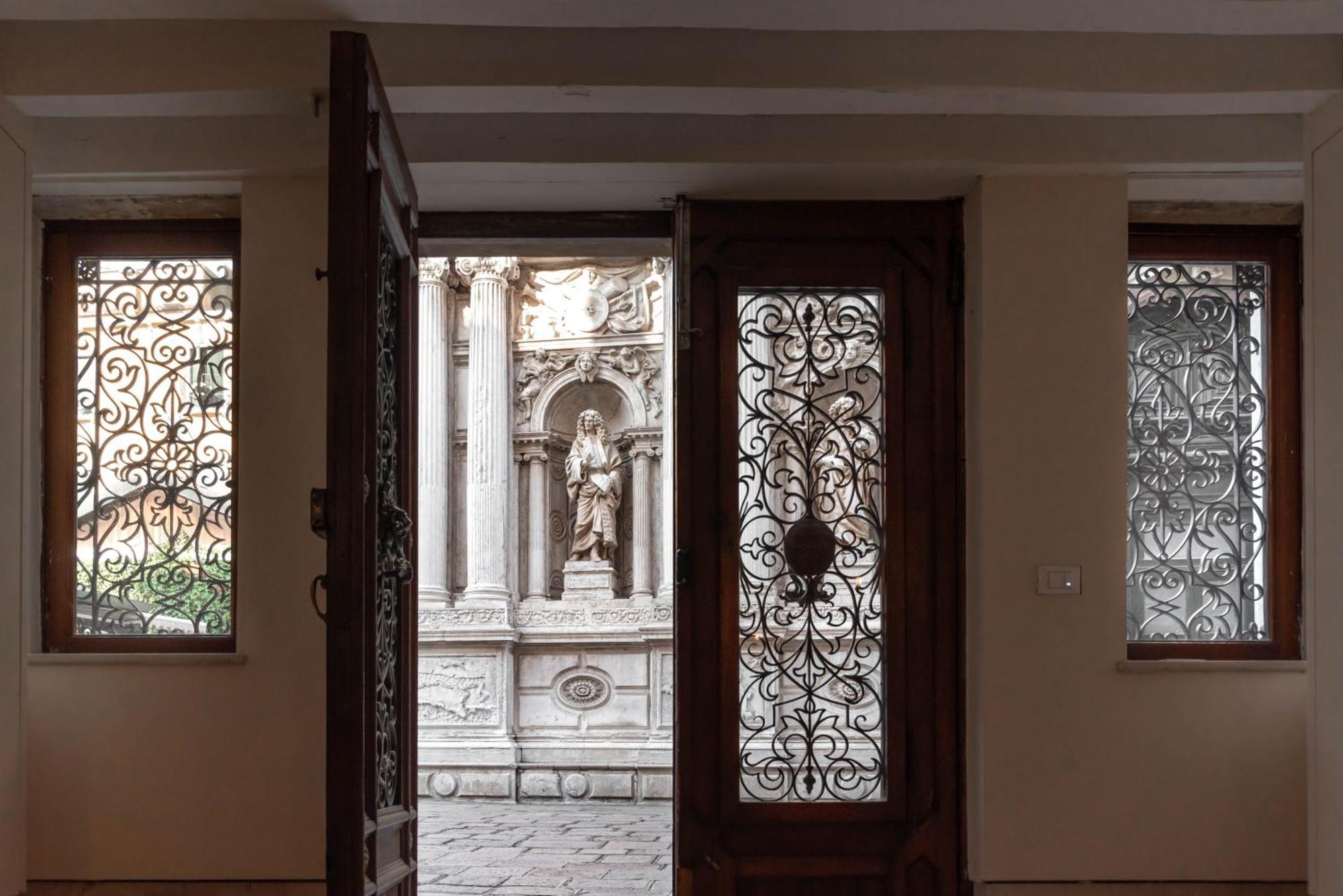 Apt With Amazing View - San Marco Apartment Venice Luaran gambar